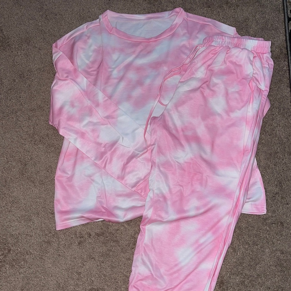 Matching pink tie dye lounge set